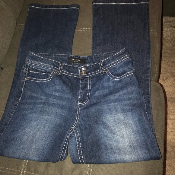 Blue Jeans - Picture 3 of 4